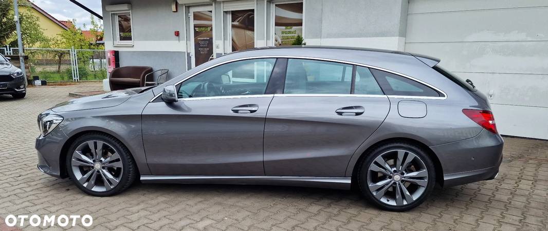 Mercedes-Benz CLA Shooting Brake 180 d AMG Line - 9