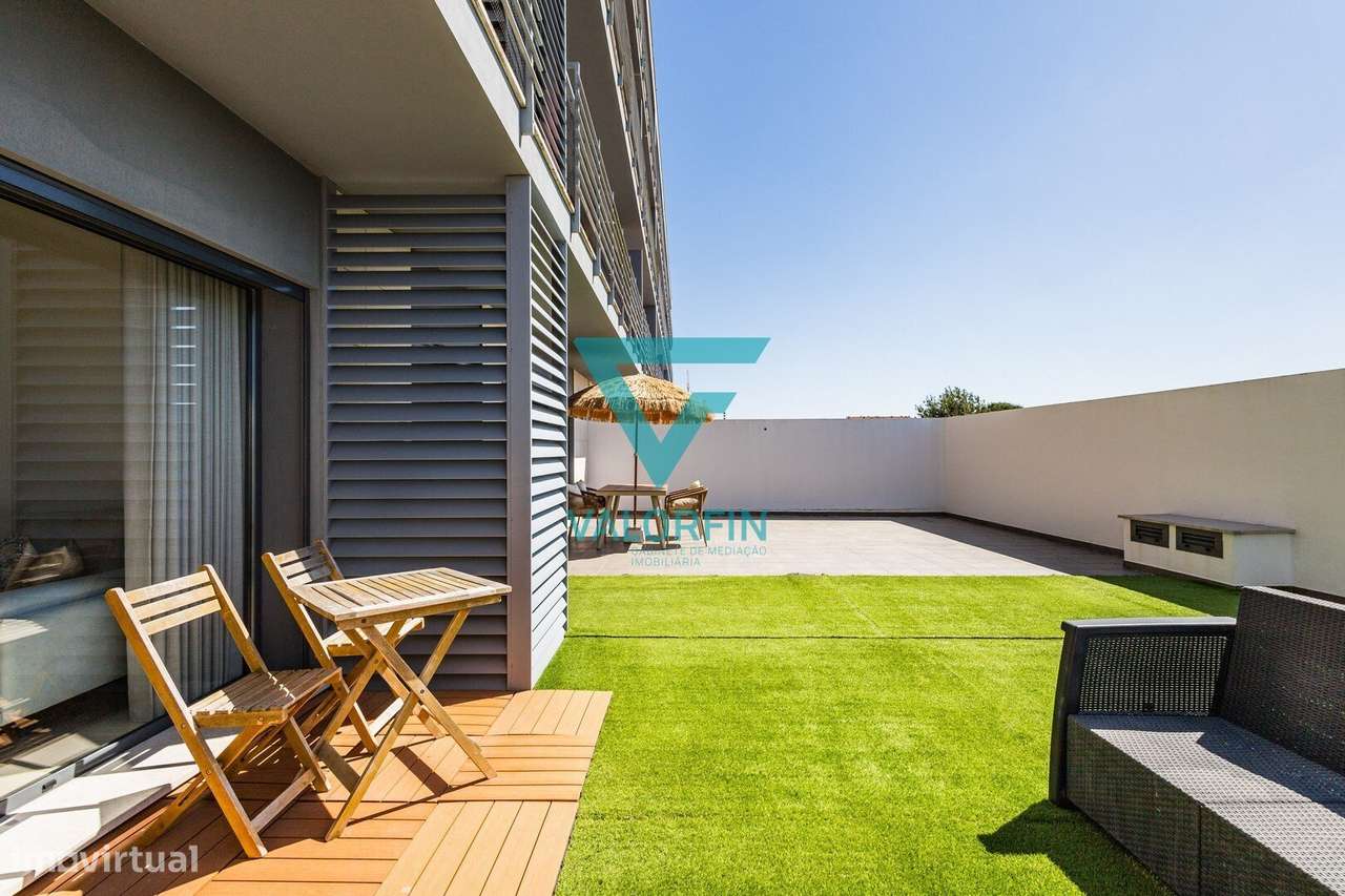Apartamento T2 c/ Terraço de 95m2 + Garagem / Marinha Grande-8