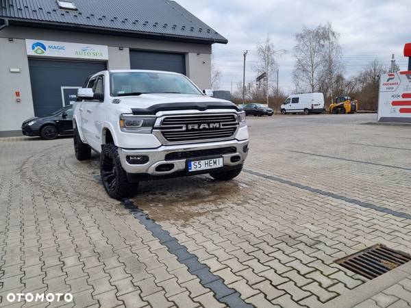 RAM 1500 5.7 Crew Cab Laramie - 3