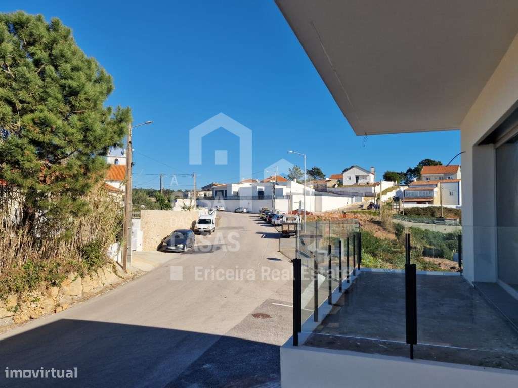Vende Moradia T3 - Ericeira 1,5 km, A Casa das Casas - Grande imagem: 4/12