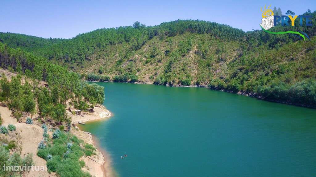 Terreno rústico confinante e com uma vista incrível sobre o Rio Zêzere-2