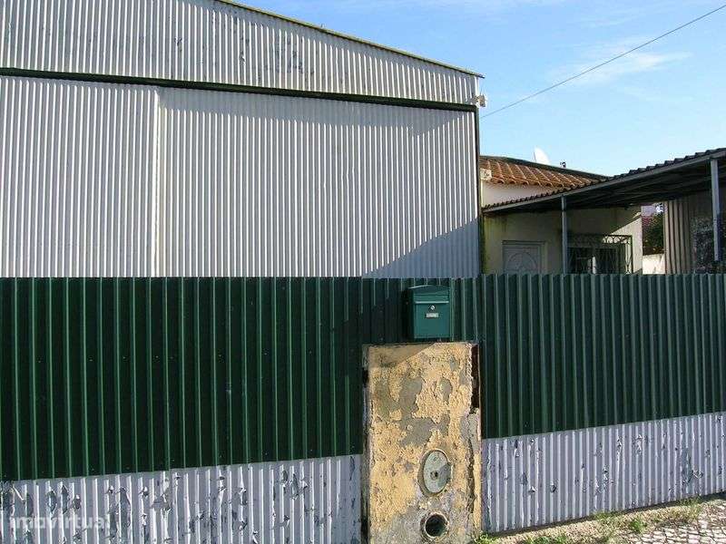 Moradia T3 + várias habitações - Grande imagem: 4/12