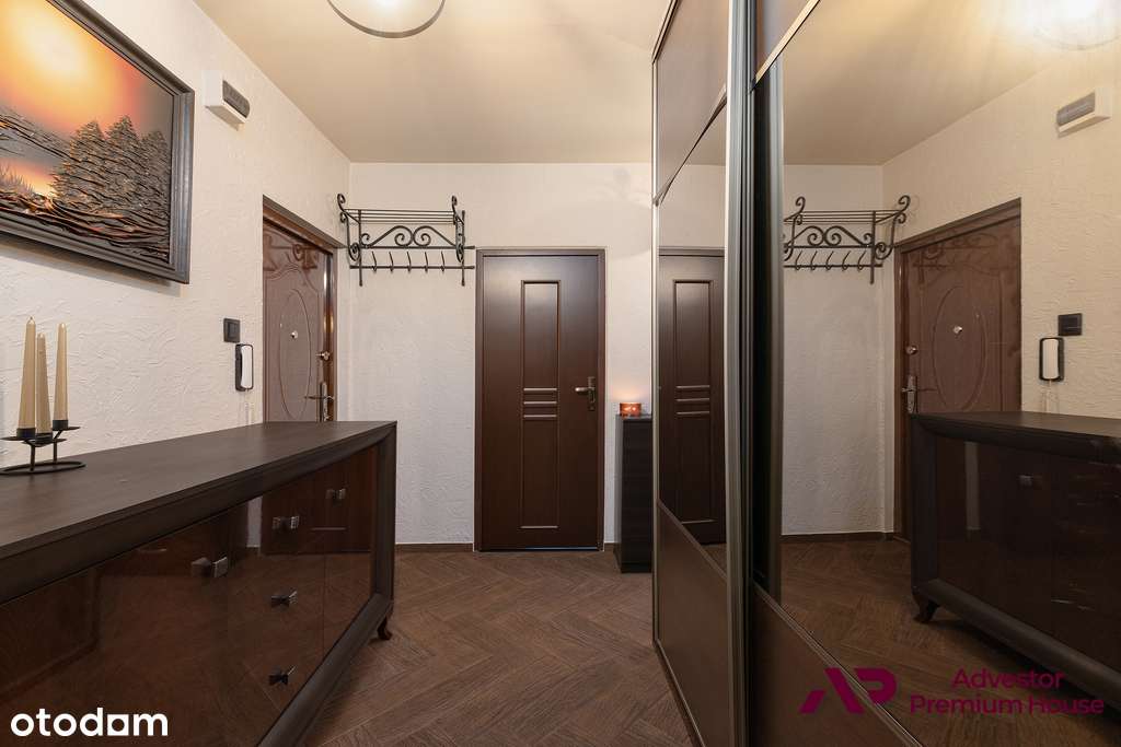 Niski blok, oddzielna kuchnia, balkon i piwnica-13