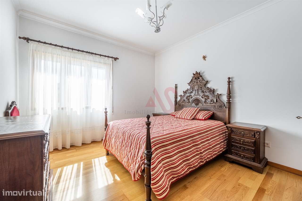 Moradia T5 com Vista Deslumbrante sobre a Cidade de Vizela-20