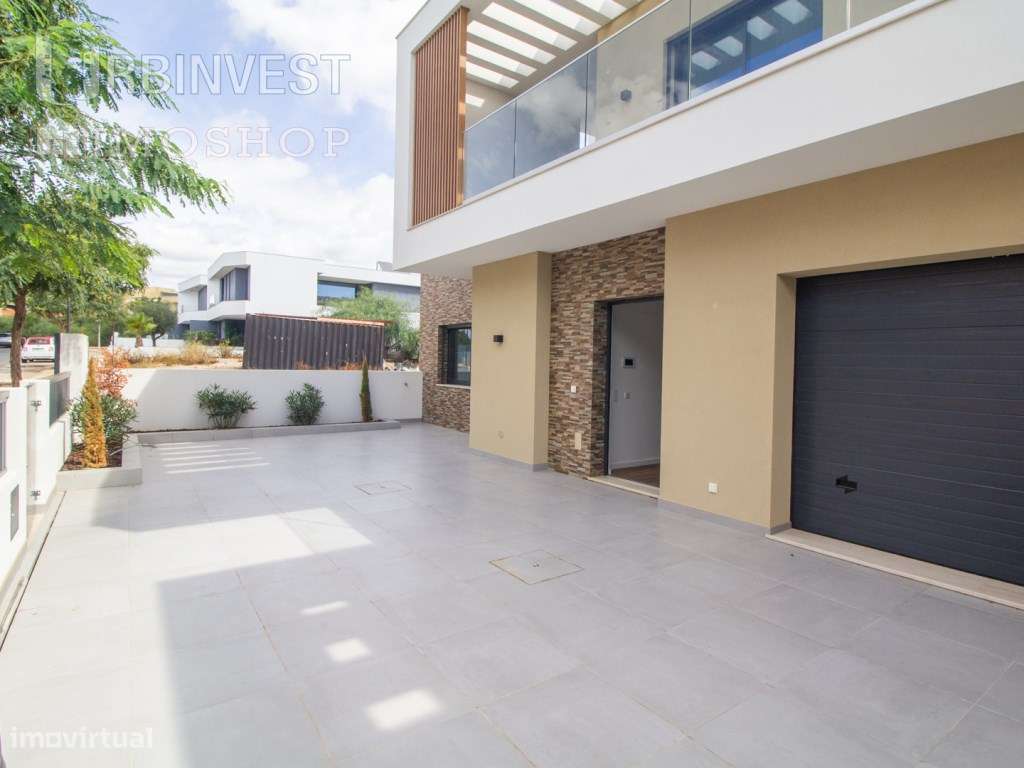 Moradia T4 a curta distância da praia do Almargem, em Quarteira, Al...-9