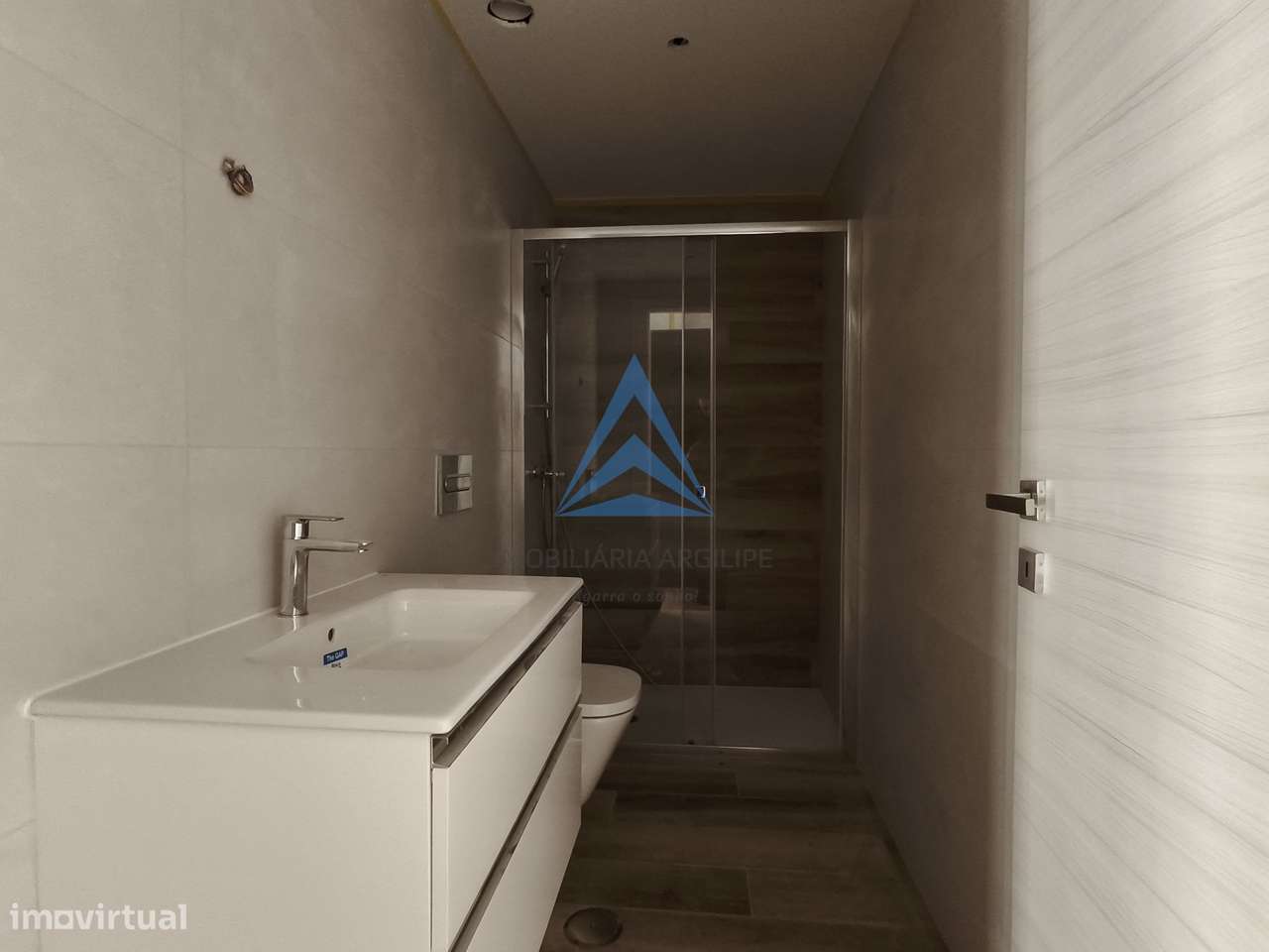 Apartamento T3 Duplex- Condomínio Fechado-17