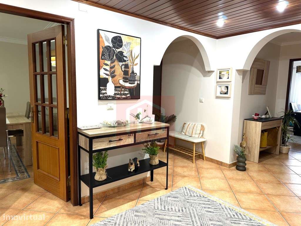 Apartamento T3 com arrecadação em Alcochete-8