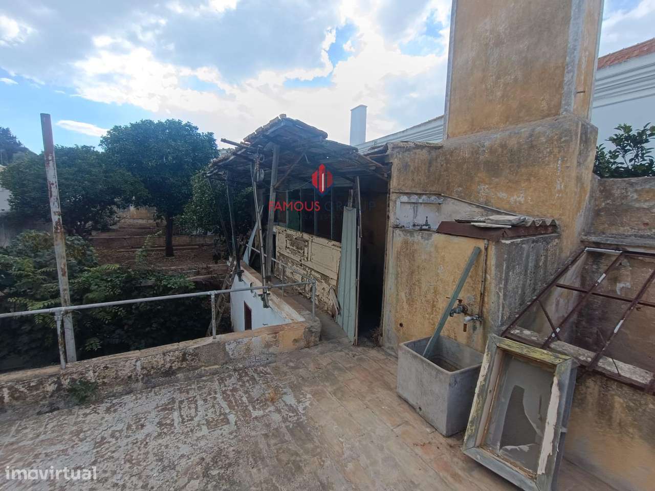Portimão: Moradia T3 com potencial incrível, Terreno Amplo e...-5