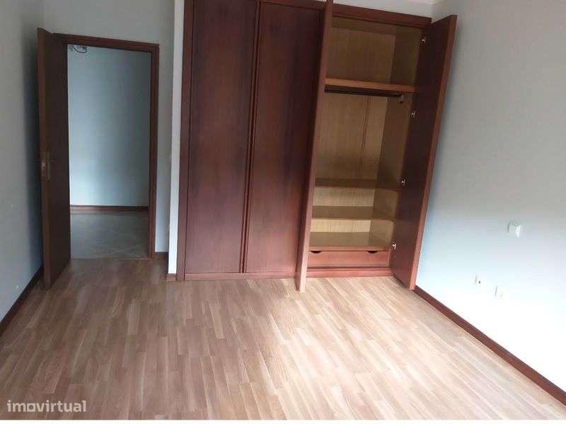 Alugo T2 em Fiães - Grande imagem: 4/4