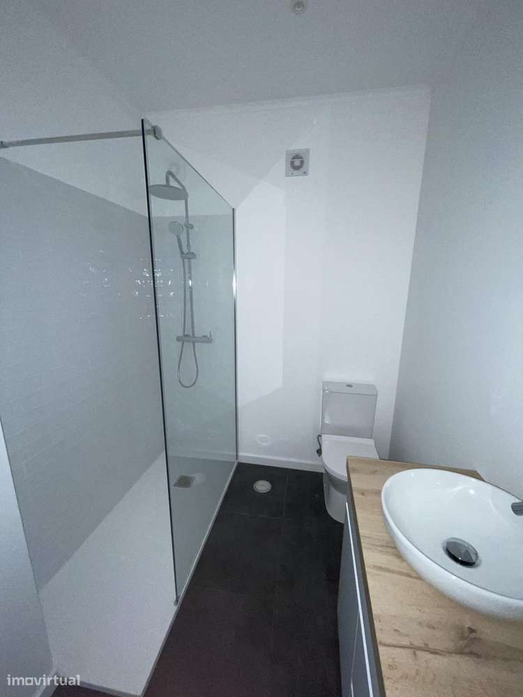 T1 luminoso em Arroios prédio com elevador-6