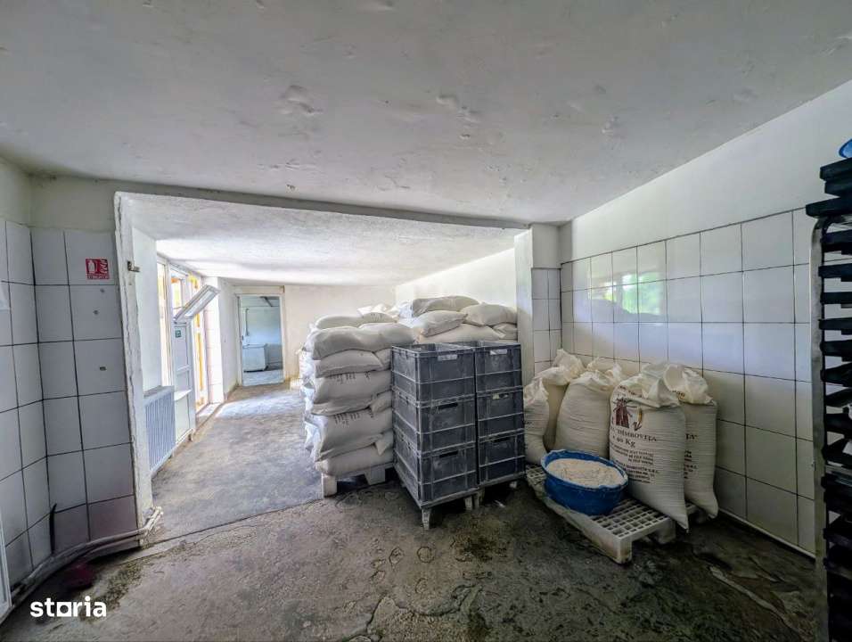 Spatiul Comercial Stradal+Teren  /Oportunitate de investitie/Valenii d-11