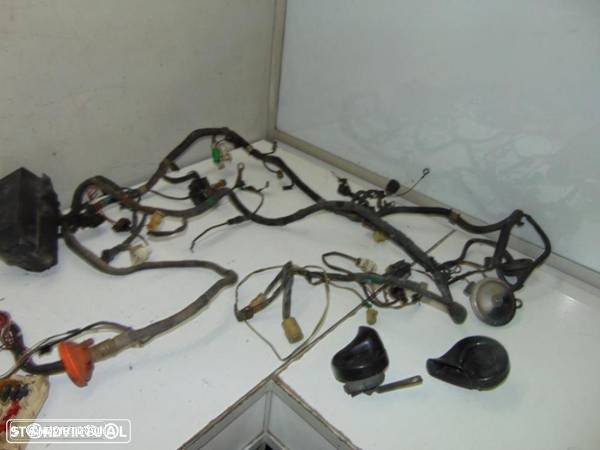 Toyota Corolla DX 2 cablagens e caixas de fusíveis - 4