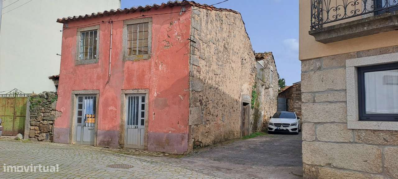 Moradia para restaurar em Sendim - Grande imagem: 4/29