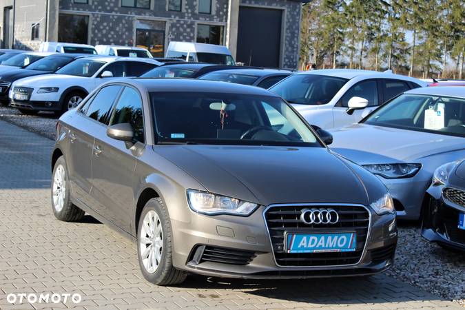 Audi A3 1.8 TFSI Attraction S tronic - 2