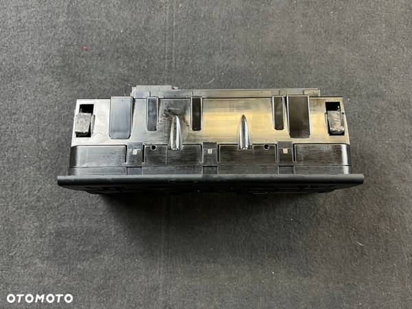 audi a4 b7 panel nawiewu klimatyzacji 8E0820043AR - 8