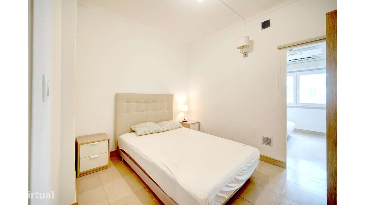 Apartamento T3 em Lisboa com terraço-22