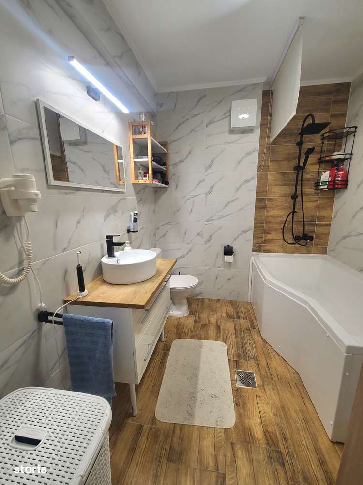 Vand 1 cam Tudor bloc nou - Imagine principală: 5/8