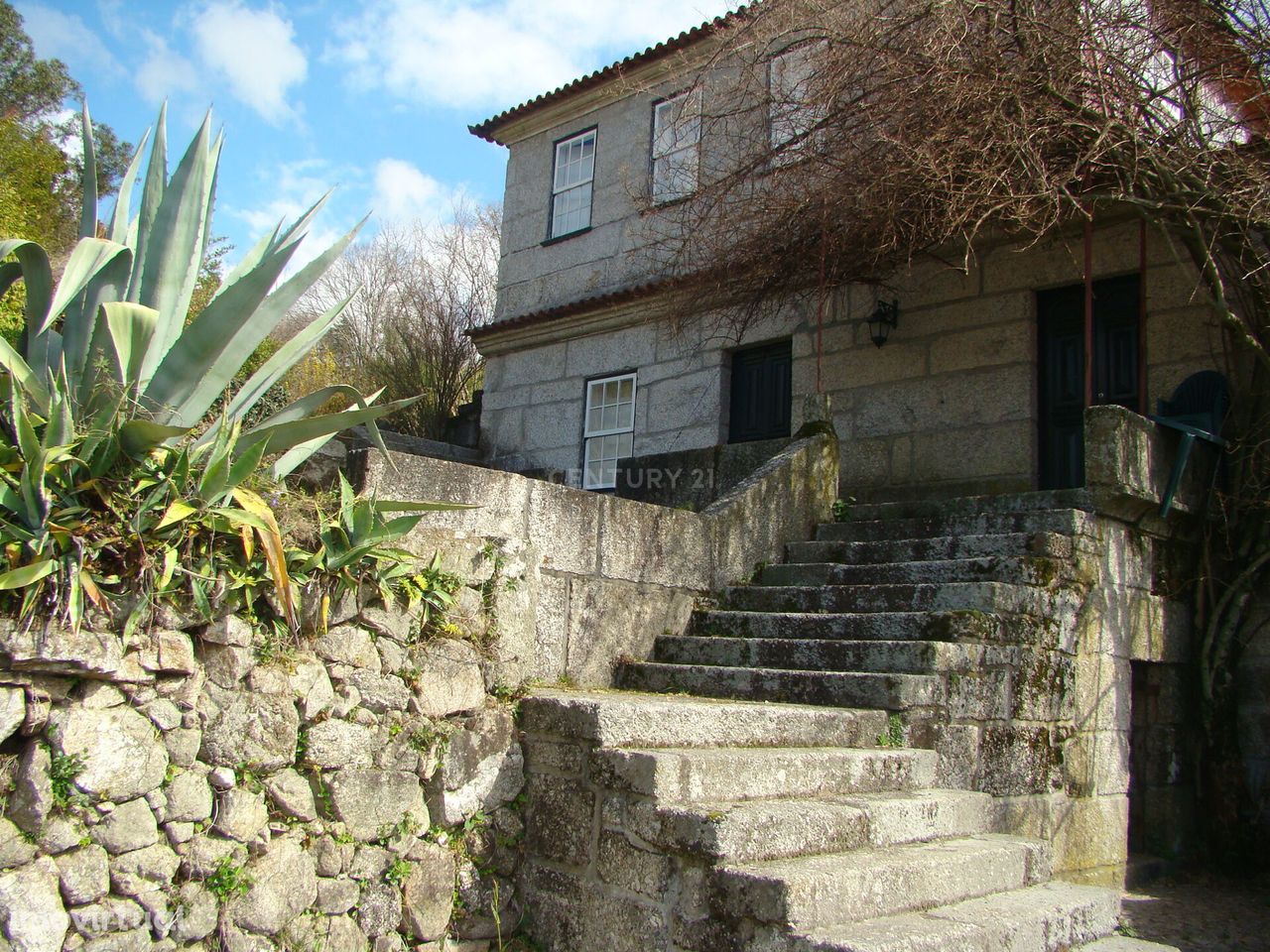 Quinta de charme com 8.5ha em Mancelos Amarante