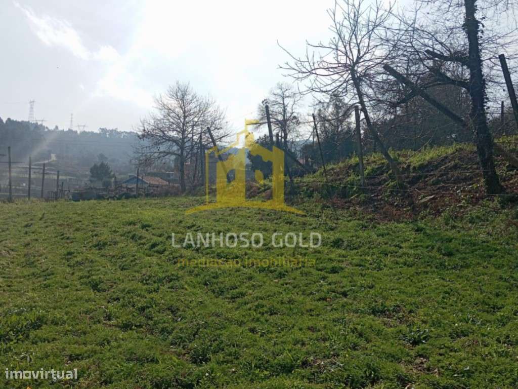 Terreno com 4.100m² | Excelente Potencial de Construção-5