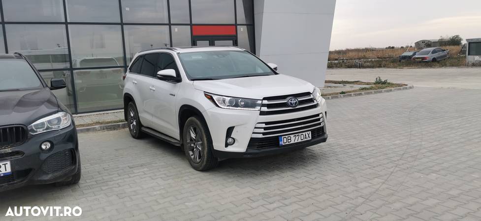 Toyota Highlander - 2