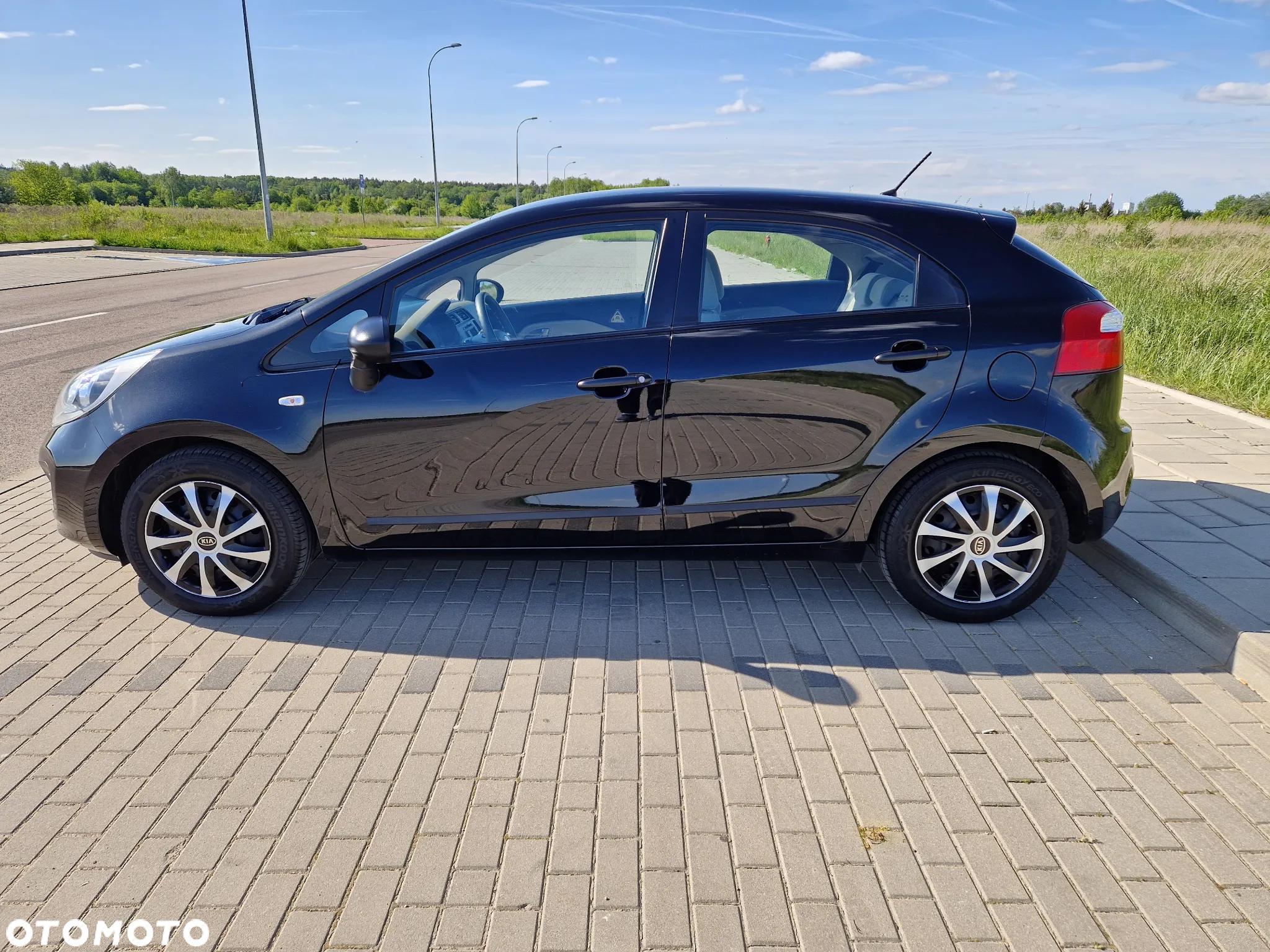 Kia Rio - 7