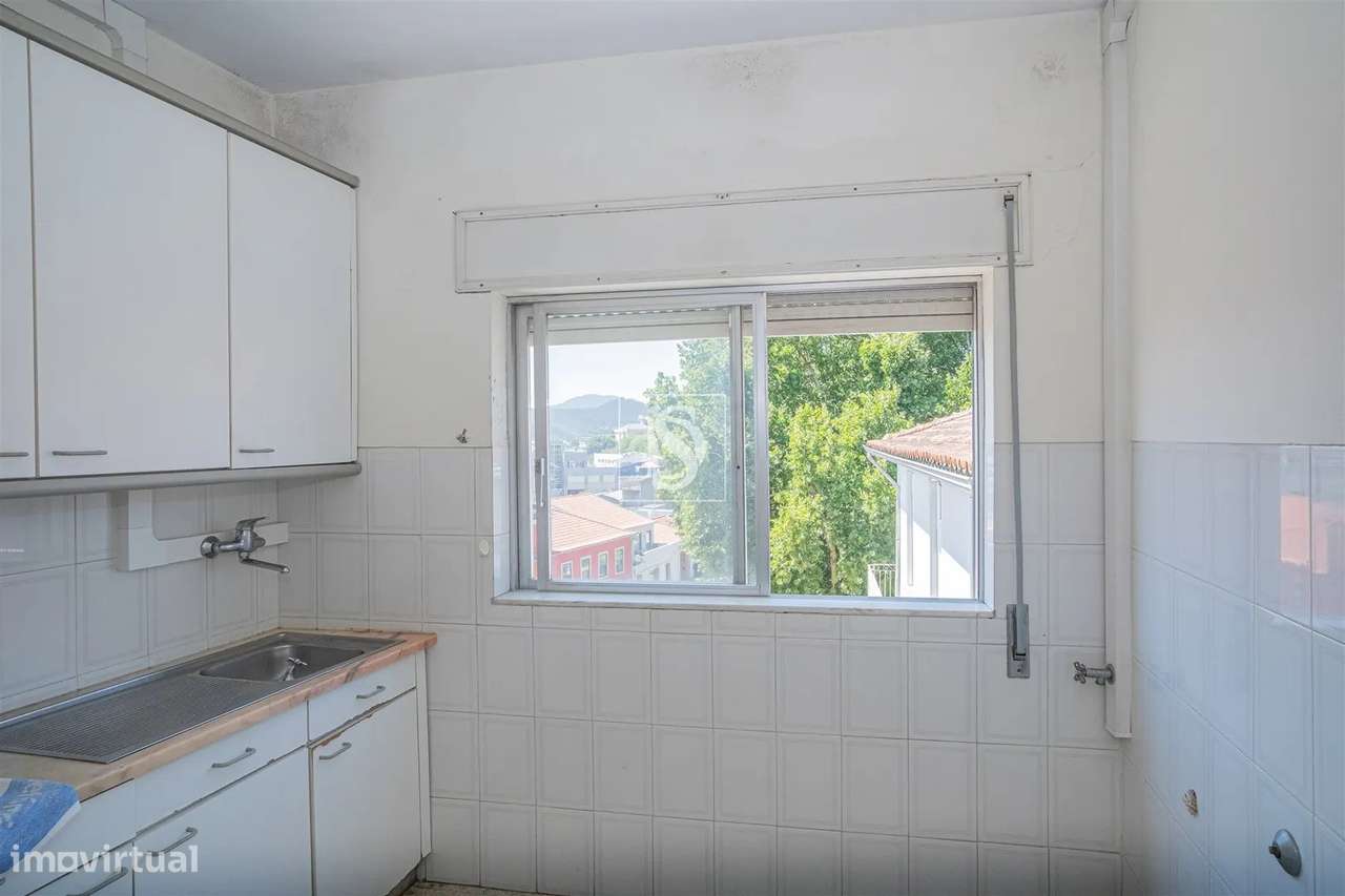 Apartamento T3 na Rua Direita, no coração de Barcelos-14