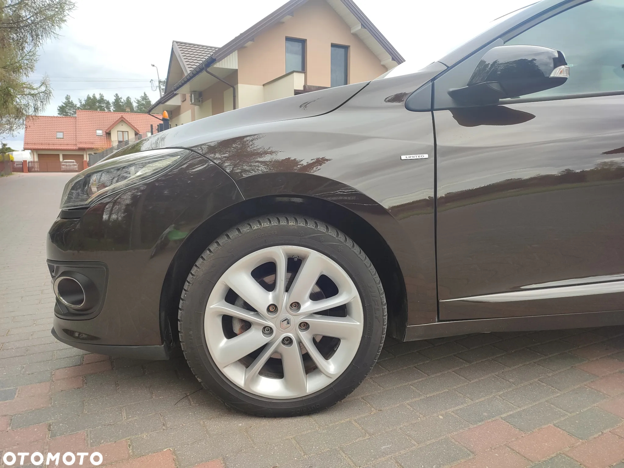 Renault Megane Grandtour ENERGY TCe 130 Start & Stop LIMITED - 9