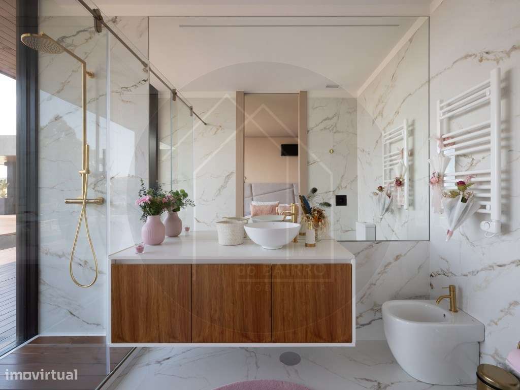 Moradia T6, térrea contemporânea, piscina, terraços e jardim junto ...-36