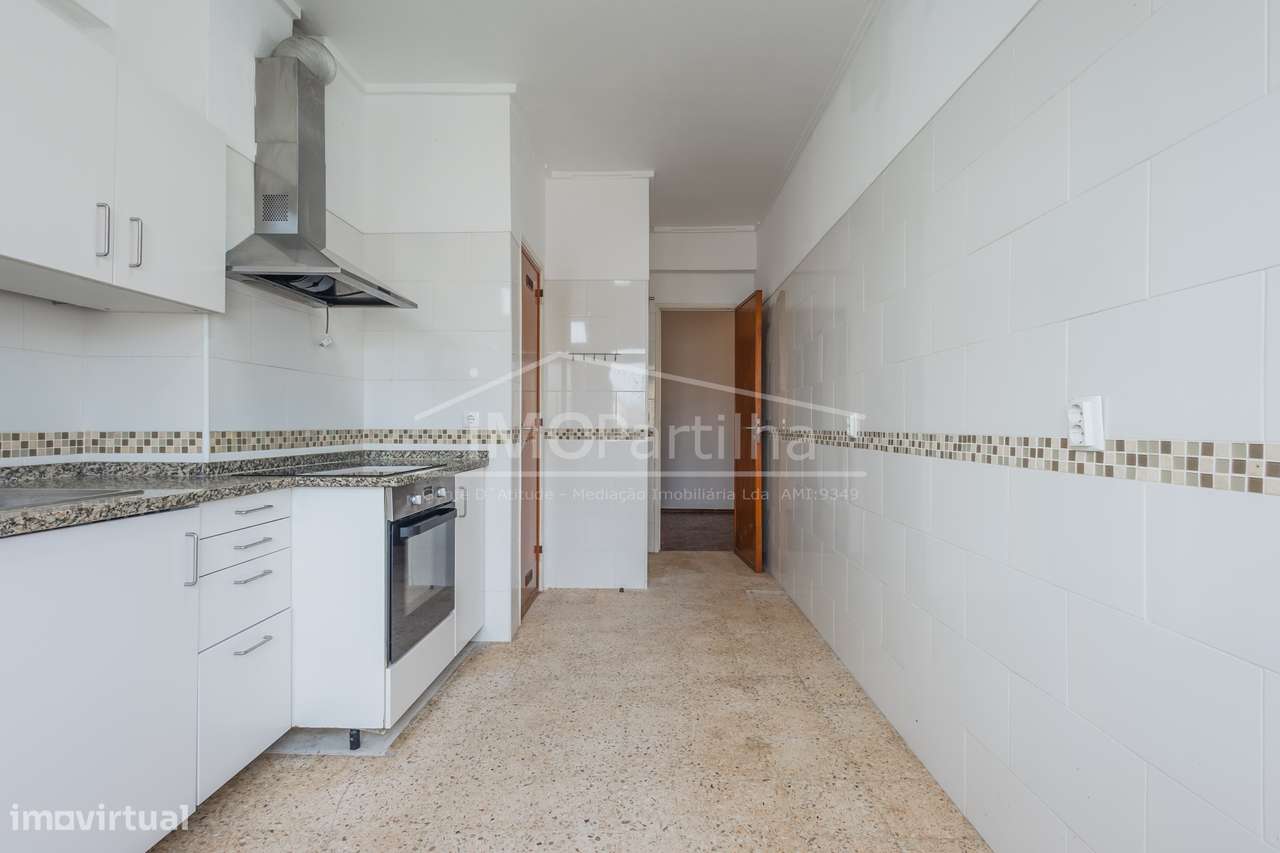 Apartamento T2 no Cacém-2