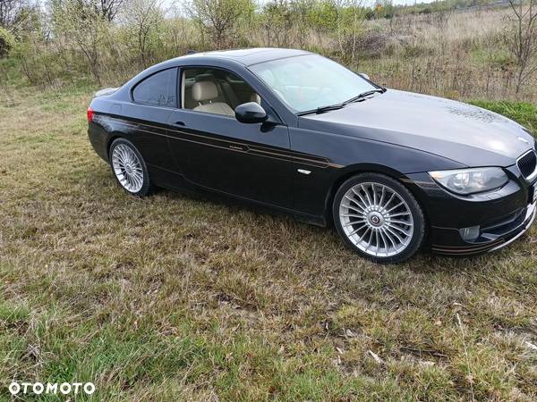 BMW Seria 3 330i xDrive Coupe - 2