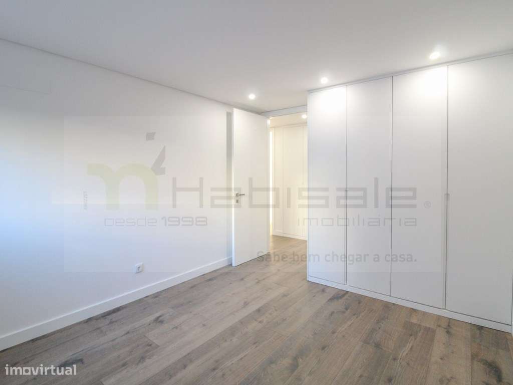 T3 com terraço perto da praia e universidade-19