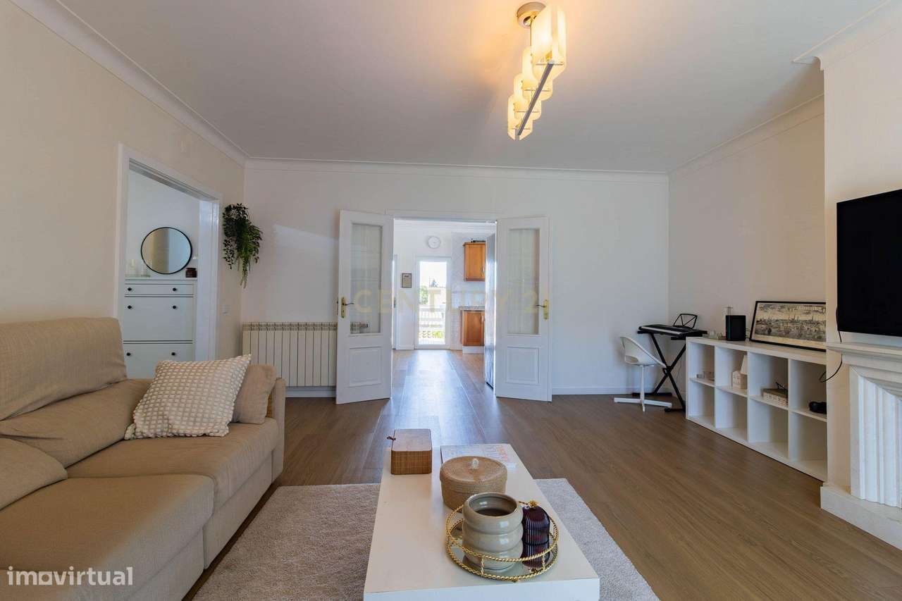 Casa Renovada em Aljubarrota, Alcobaça - 4 Quartos e Jardim-8