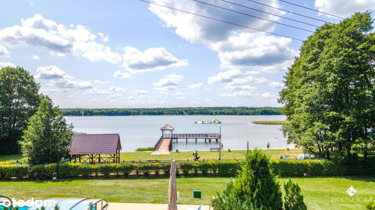 Ośrodek wypoczynkowy z własną linią brzegową.-14