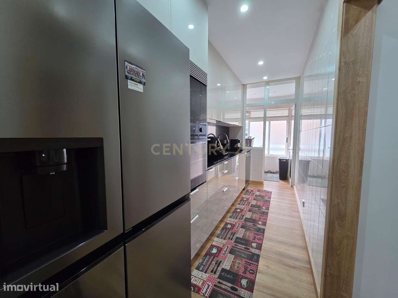 Apartamento T3 Renovado com Terraço e Garagem – Águas Santas - Grande imagem: 5/31