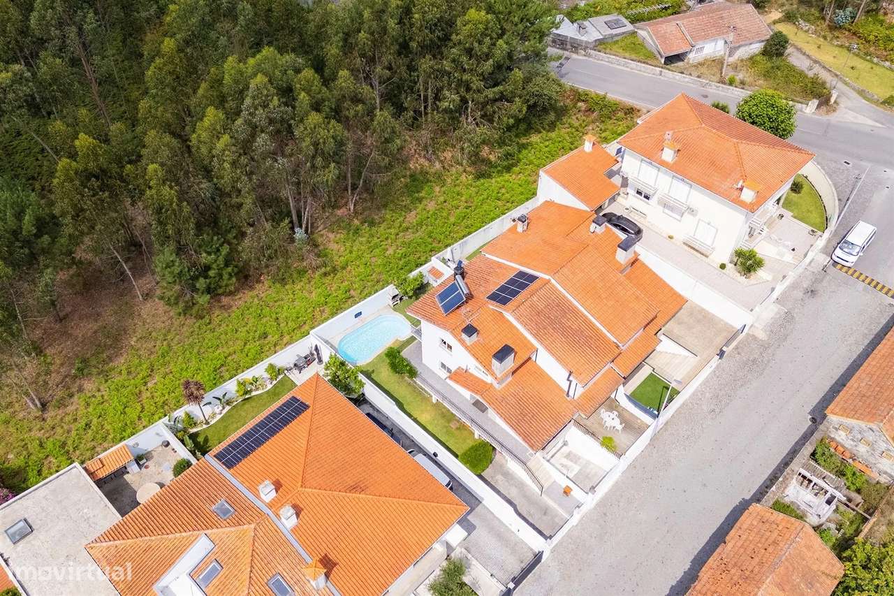Moradia T4 com piscina nas Marinhas | Esposende-53