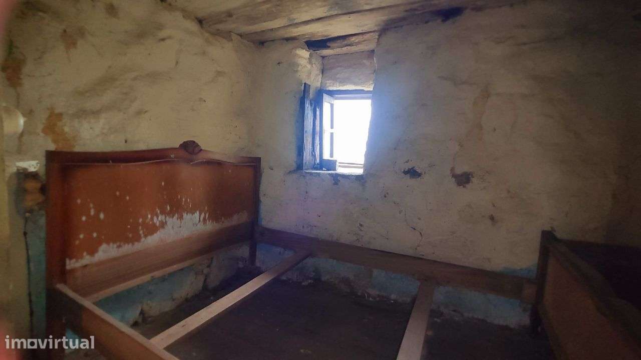 Moradia Individual em pedra em Ribas, Celorico de Basto - Grande imagem: 4/9