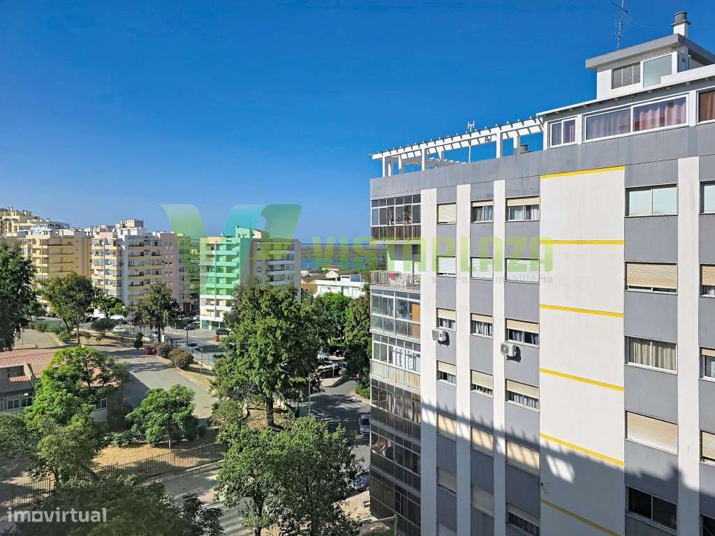 Apartamento T2 em Faro com Vista Rio ,Excelente Localização junto a...-11