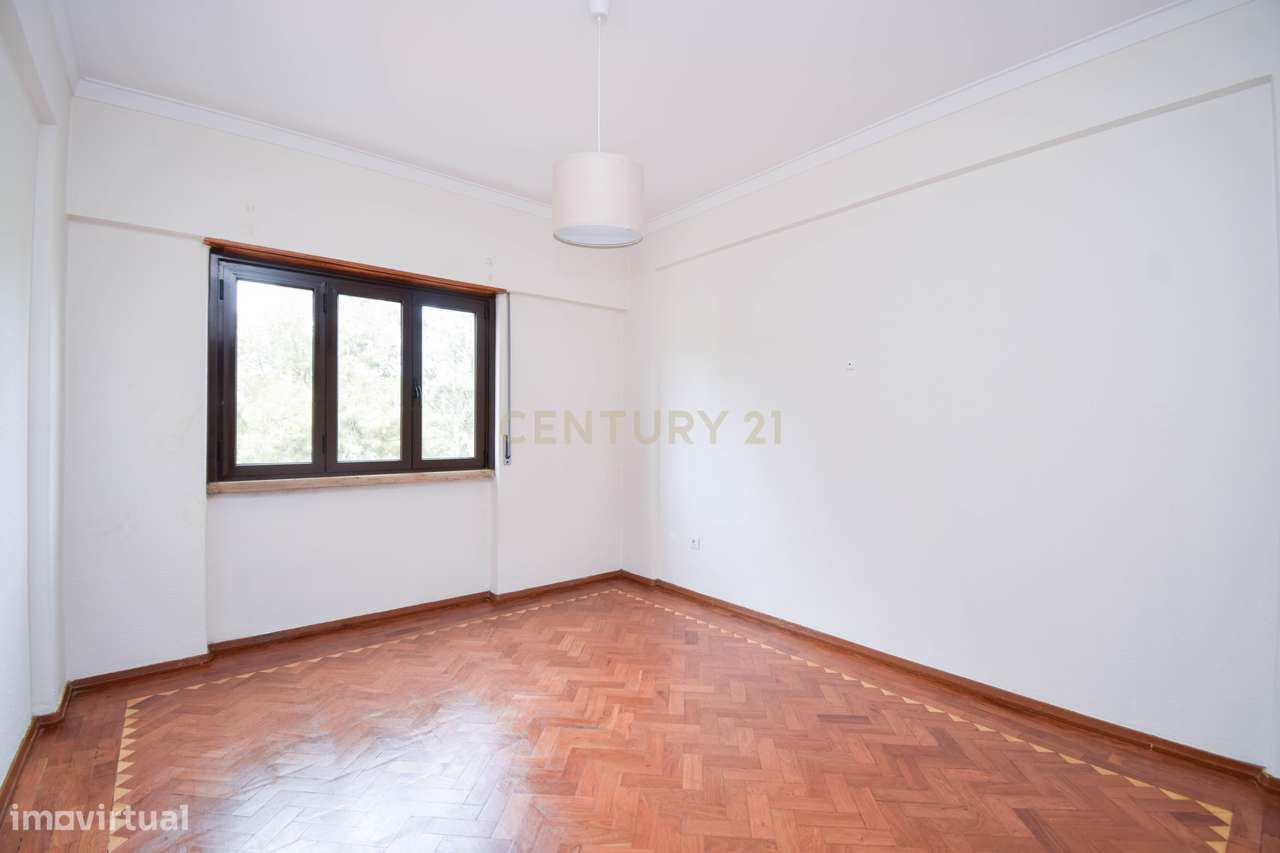 Apartamento T3 luminoso com vista desafogada - Grande imagem: 2/21