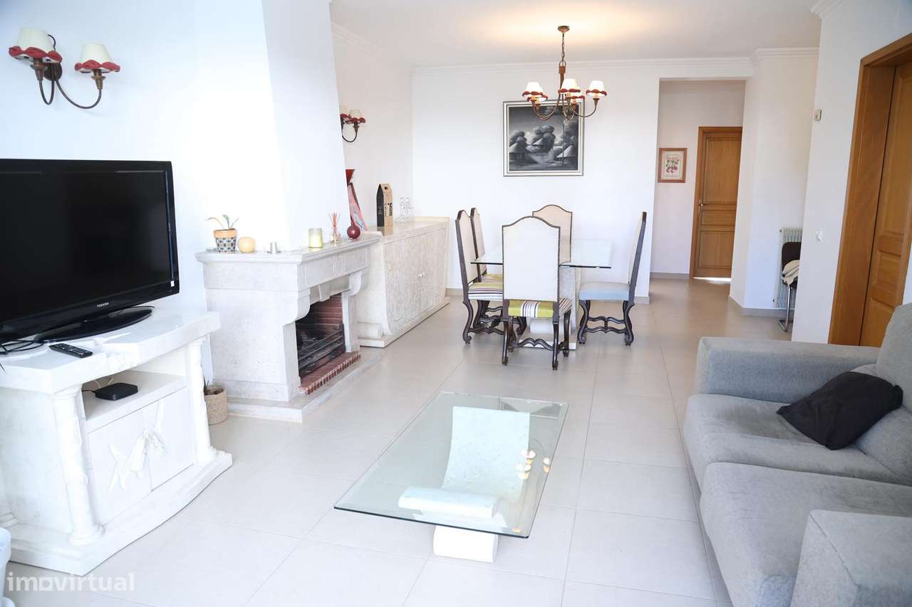 T2 Inserido em condomínio privado com segurança em Azeitão - Grande imagem: 5/49