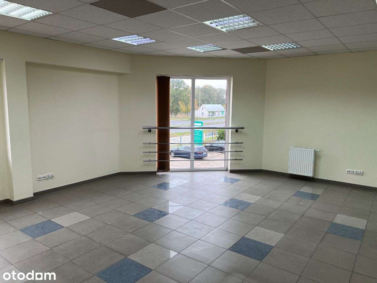 Lokal biurowy o pow. 75m2 parking teren ogrodzony dobra lokalizacja - Pełny obrazek: 5/19