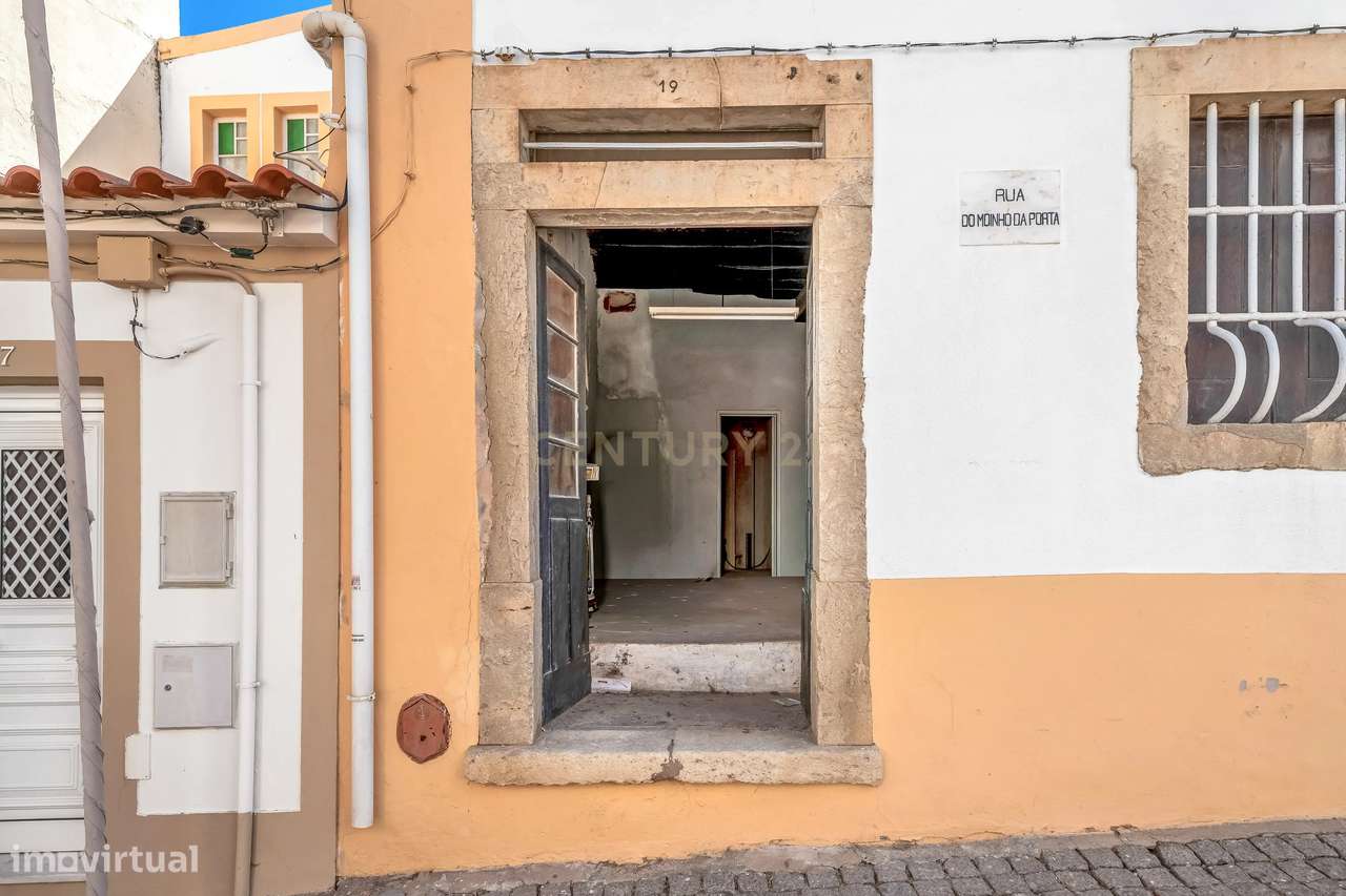 Palacete Histórico do Século XIX em Silves | 4 Artigos Independentes |-21
