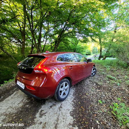 Volvo V40 D2 94g Momentum - 7