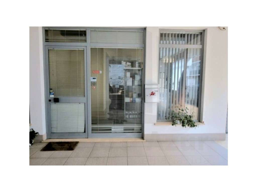 Loja em Santana - Sesimbra - Grande imagem: 2/5
