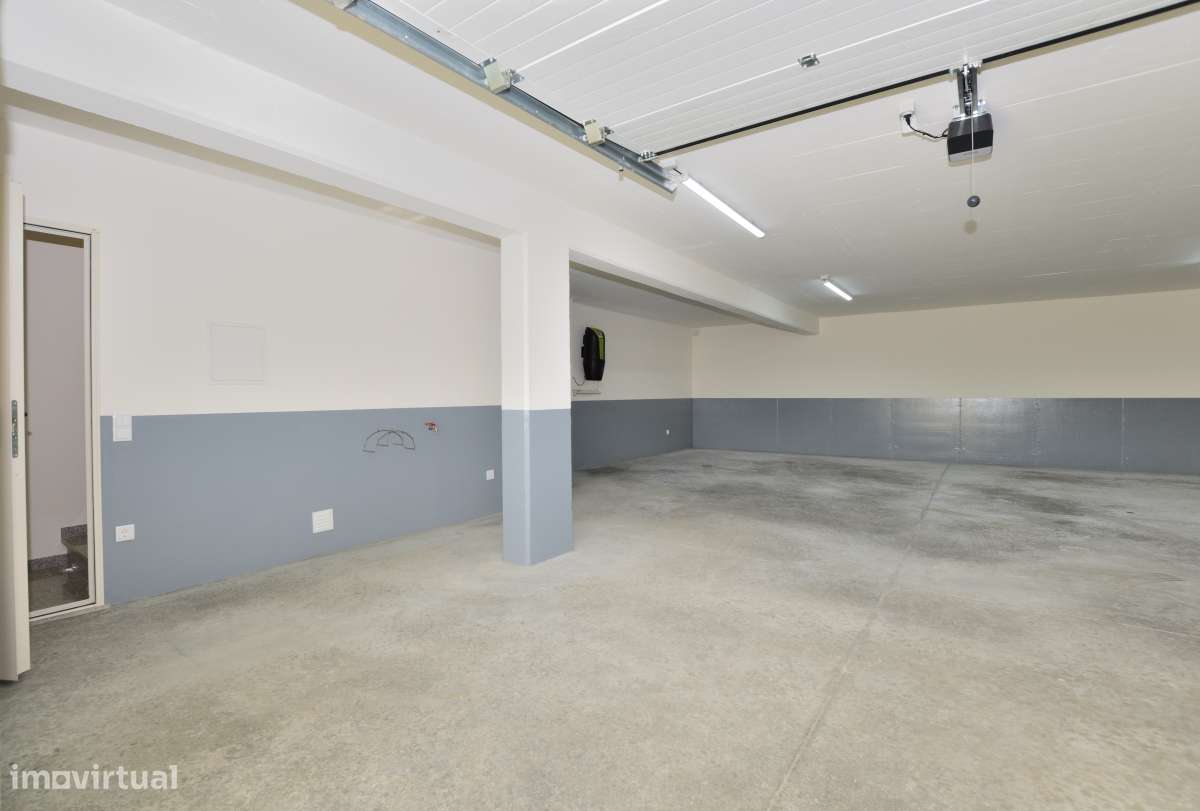 Moradia T4 c/ Certificação Energética A+ | Aveiras de Cima-46