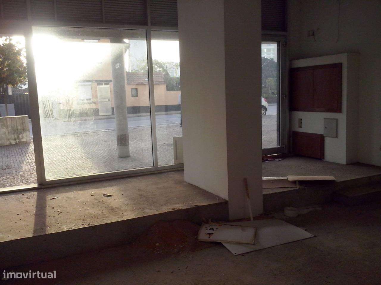 Loja nova com Alvará restauração/Centro da Maia - Grande imagem: 5/13