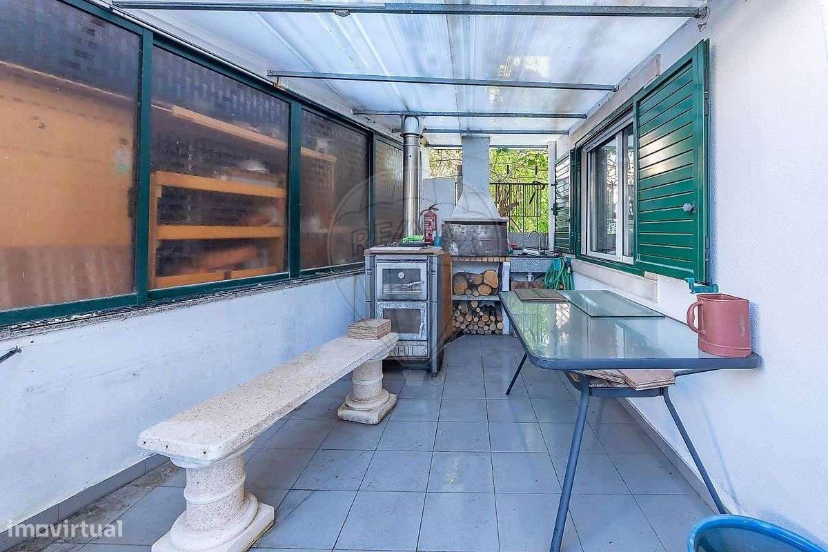 Moradia T5 para venda-29