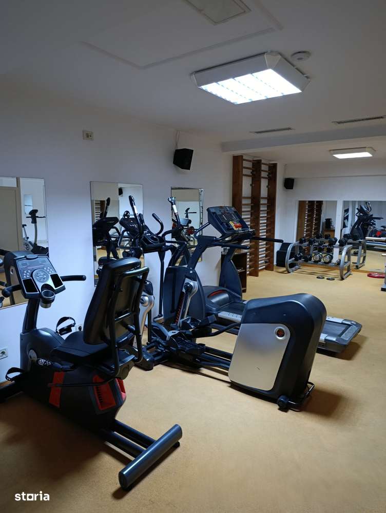 Hotel ultracentral, 4stele, piscina, parcare, Oradea-12