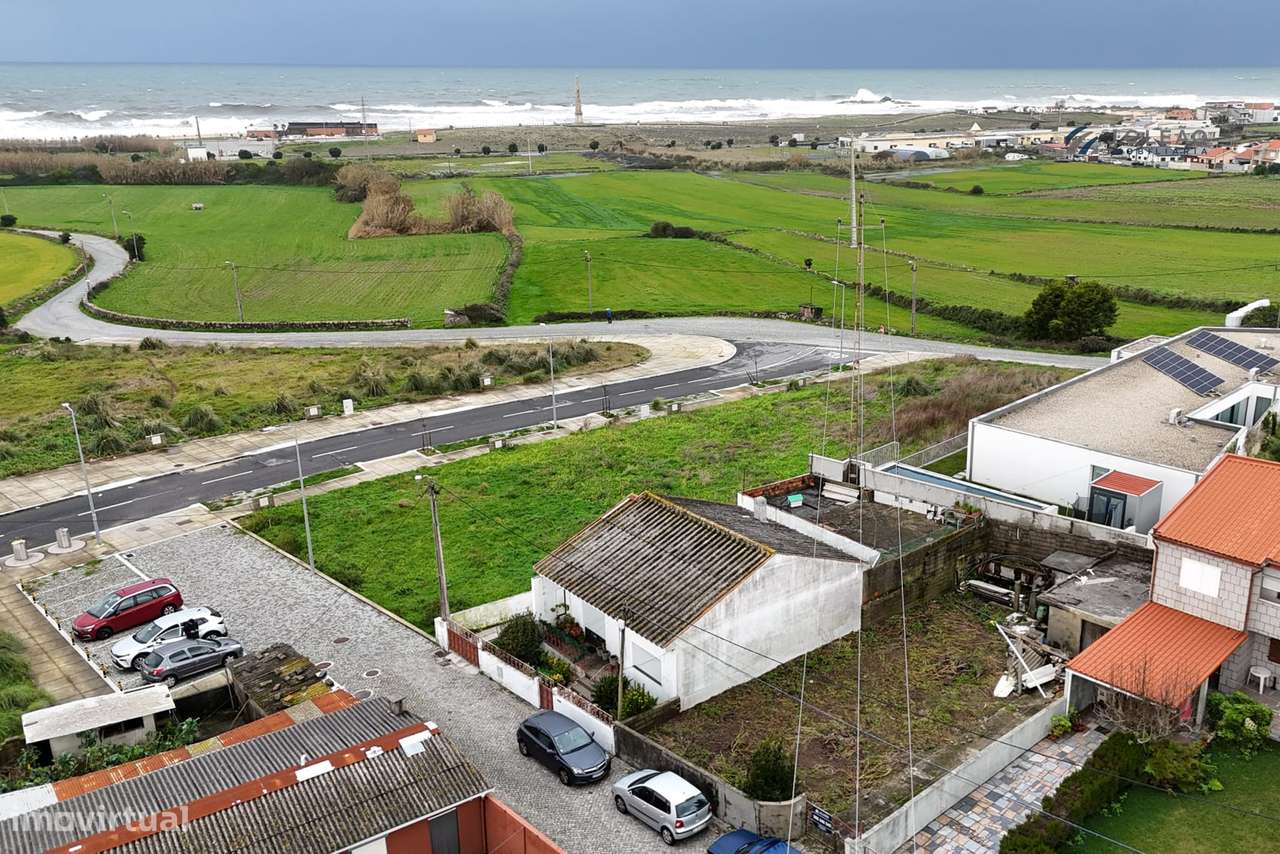 Terreno para Construção a 2 minutos da Praia da Memória-13