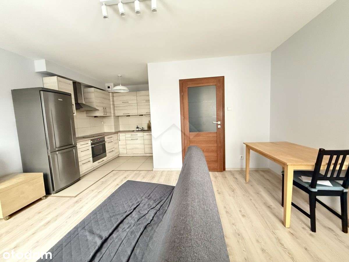 Przestronne 3- pokojowe mieszkanie z balkonem!-6