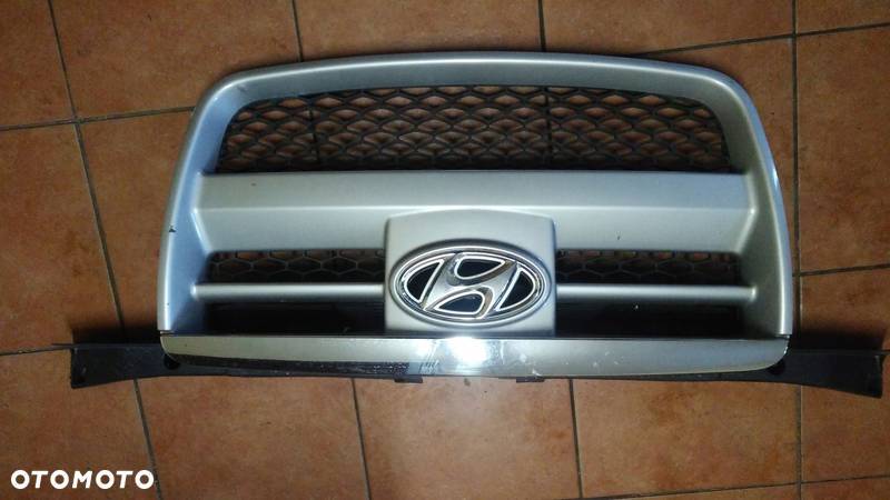 Hyundai satellite satelite grill atrapa - 1